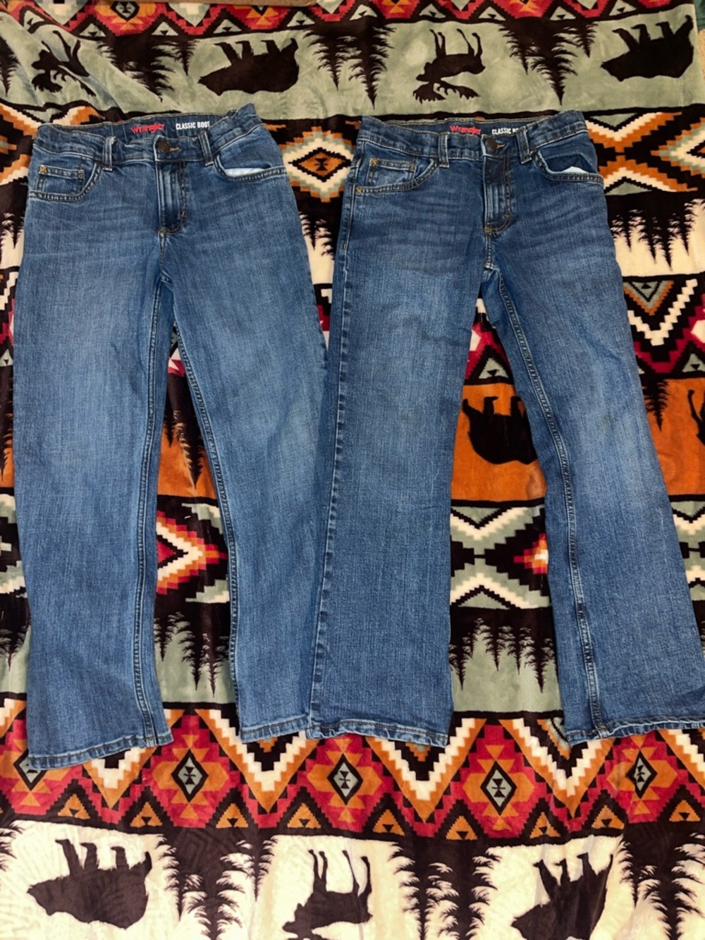 Wrangler boys Boot Cut Jeans - Classic Mid Wash